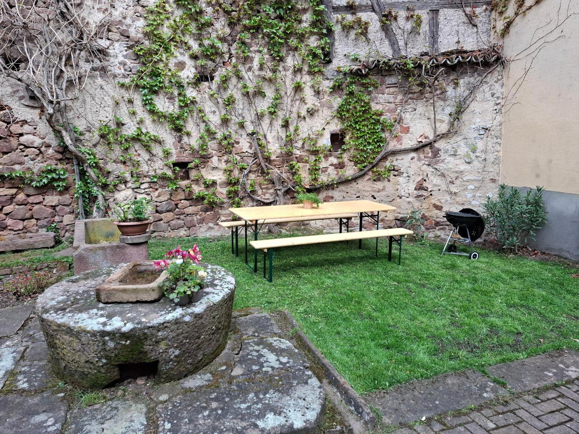 Entre Vignes Et Vergers Gite Parenthese Gueberschwihr Exterior foto